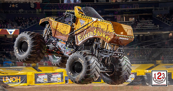 2020-02-01 MONSTER JAM® San Diego #1