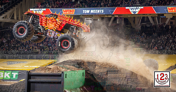 2020-02-01 MONSTER JAM® San Diego #1