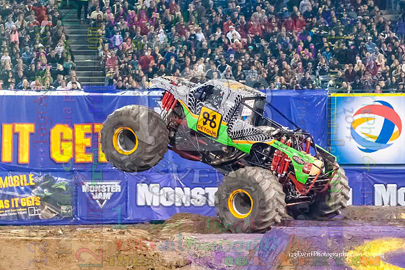 2014-01-11 MONSTER JAM® @ Anaheim Angel Stadium