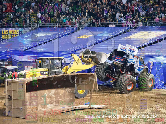 2014-01-18 MONSTER JAM® @ Qualcomm Stadium