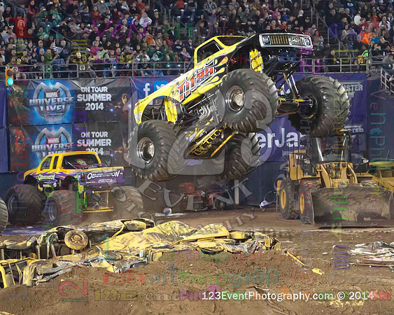 2014-01-18 MONSTER JAM® @ Qualcomm Stadium