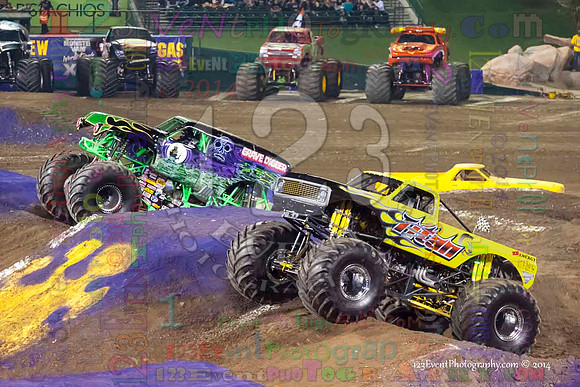 2014-01-11 MONSTER JAM® @ Anaheim Angel Stadium