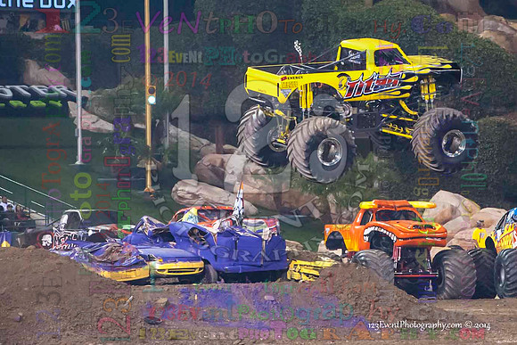 2014-01-11 MONSTER JAM® @ Anaheim Angel Stadium