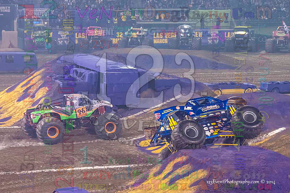 2014-01-11 MONSTER JAM® @ Anaheim Angel Stadium