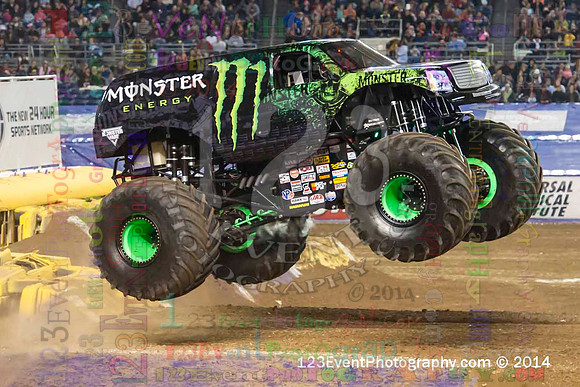2014-01-18 MONSTER JAM® @ Qualcomm Stadium