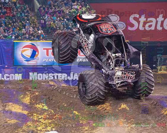 2014-01-11 MONSTER JAM® @ Anaheim Angel Stadium