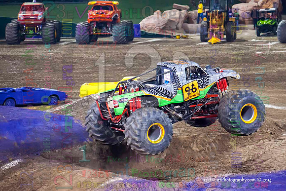 2014-01-11 MONSTER JAM® @ Anaheim Angel Stadium