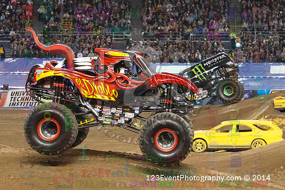 2014-01-18 MONSTER JAM® @ Qualcomm Stadium