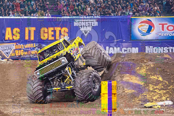 2014-01-11 MONSTER JAM® @ Anaheim Angel Stadium