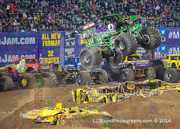 2014-01-18 MONSTER JAM® @ Qualcomm Stadium