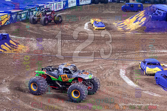 2014-01-11 MONSTER JAM® @ Anaheim Angel Stadium