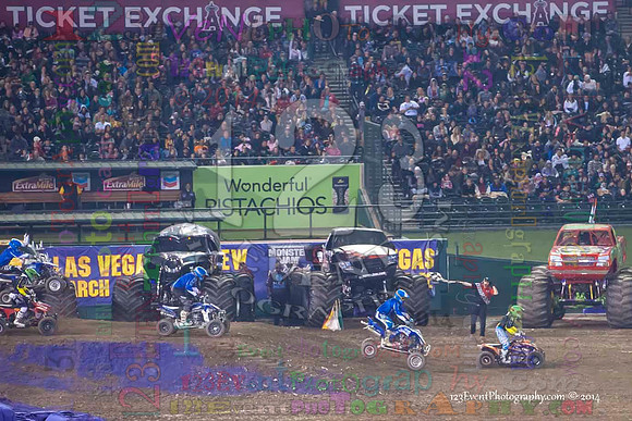 2014-01-11 MONSTER JAM® @ Anaheim Angel Stadium