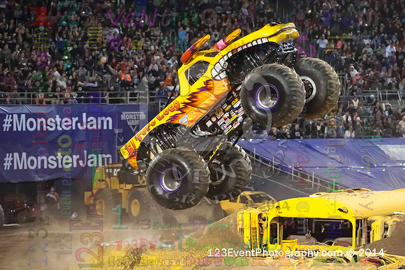 2014-01-18 MONSTER JAM® @ Qualcomm Stadium