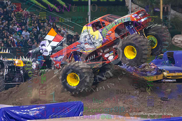 2014-01-11 MONSTER JAM® @ Anaheim Angel Stadium