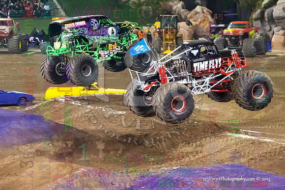 2014-01-11 MONSTER JAM® @ Anaheim Angel Stadium