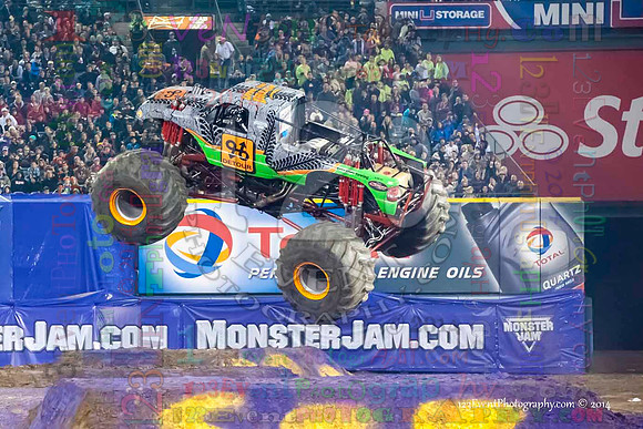 2014-01-11 MONSTER JAM® @ Anaheim Angel Stadium