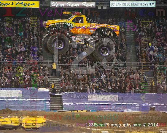 2014-01-18 MONSTER JAM® @ Qualcomm Stadium