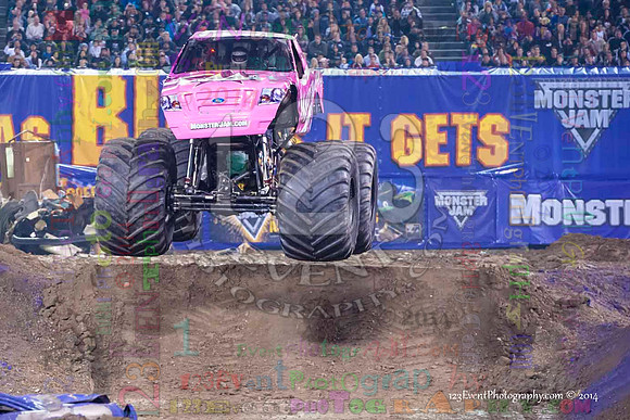 2014-01-11 MONSTER JAM® @ Anaheim Angel Stadium