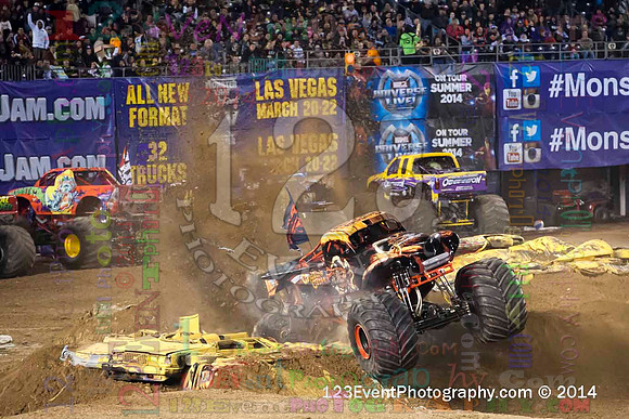 2014-01-18 MONSTER JAM® @ Qualcomm Stadium