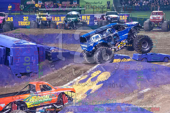 2014-01-11 MONSTER JAM® @ Anaheim Angel Stadium