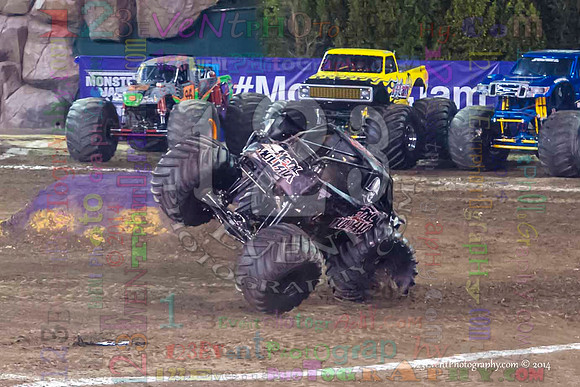 2014-01-11 MONSTER JAM® @ Anaheim Angel Stadium
