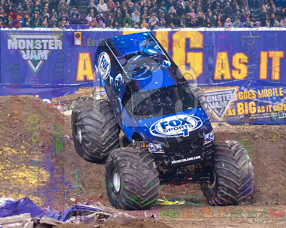 2014-01-11 MONSTER JAM® @ Anaheim Angel Stadium