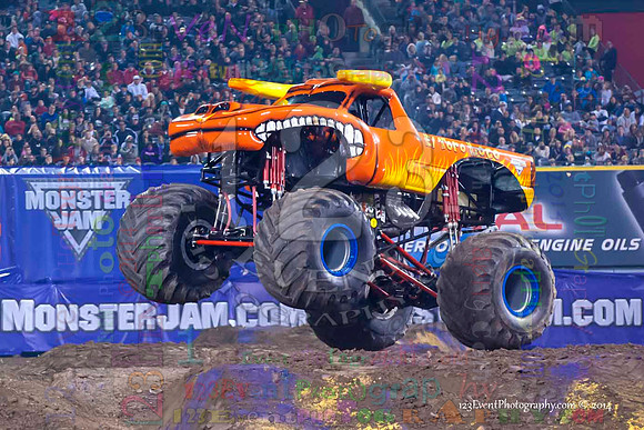 2014-01-11 MONSTER JAM® @ Anaheim Angel Stadium