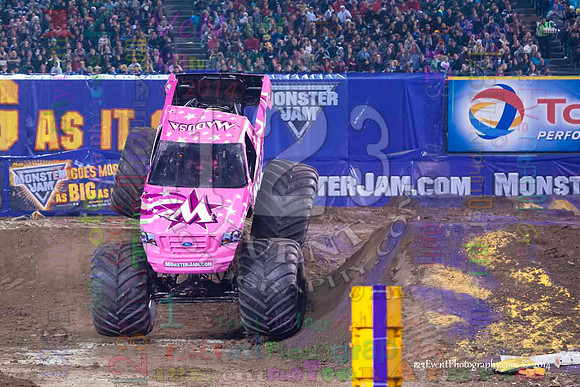 2014-01-11 MONSTER JAM® @ Anaheim Angel Stadium