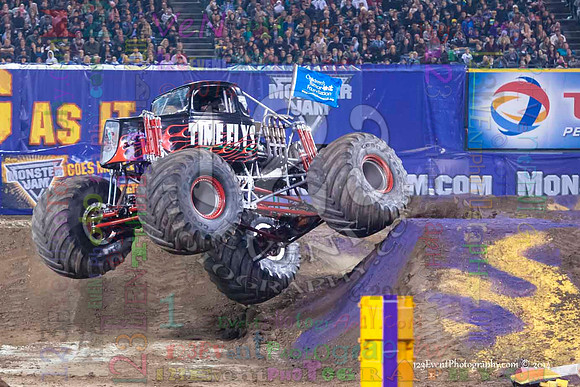 2014-01-11 MONSTER JAM® @ Anaheim Angel Stadium
