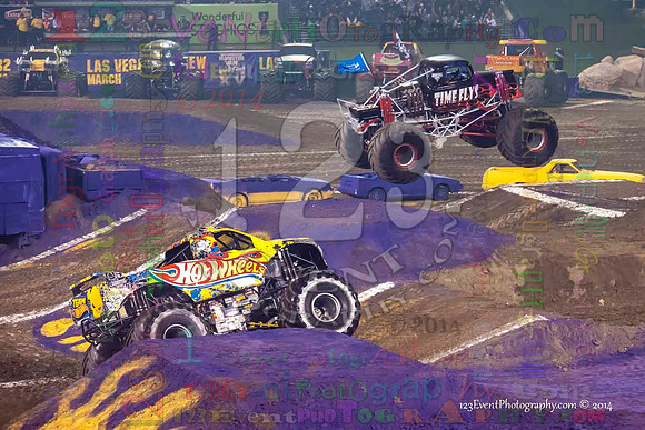 2014-01-11 MONSTER JAM® @ Anaheim Angel Stadium
