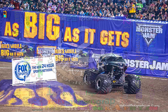 2014-01-11 MONSTER JAM® @ Anaheim Angel Stadium