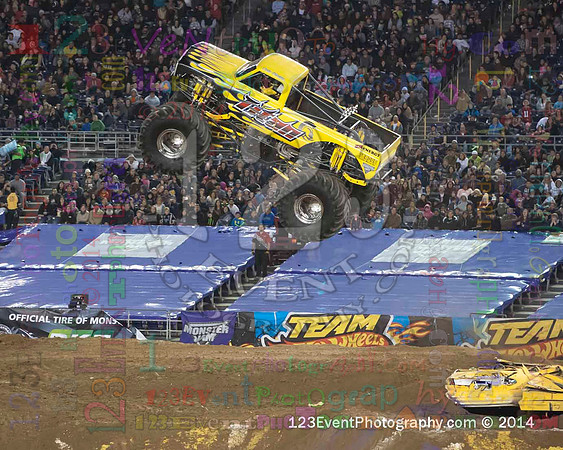 2014-01-18 MONSTER JAM® @ Qualcomm Stadium