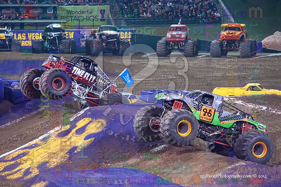 2014-01-11 MONSTER JAM® @ Anaheim Angel Stadium