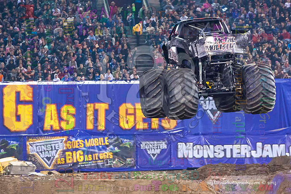 2014-01-11 MONSTER JAM® @ Anaheim Angel Stadium