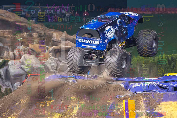 2014-01-11 MONSTER JAM® @ Anaheim Angel Stadium