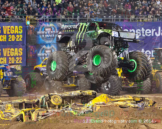 2014-01-18 MONSTER JAM® @ Qualcomm Stadium