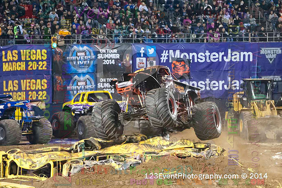 2014-01-18 MONSTER JAM® @ Qualcomm Stadium