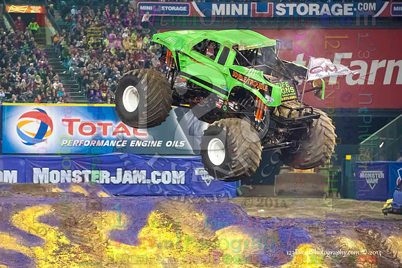 2014-01-11 MONSTER JAM® @ Anaheim Angel Stadium