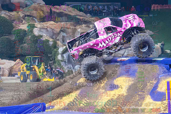 2014-01-11 MONSTER JAM® @ Anaheim Angel Stadium