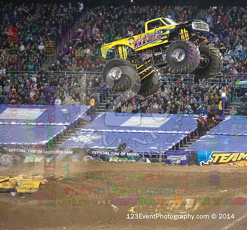 2014-01-18 MONSTER JAM® @ Qualcomm Stadium