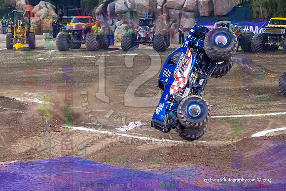 2014-01-11 MONSTER JAM® @ Anaheim Angel Stadium