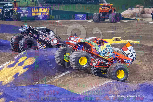 2014-01-11 MONSTER JAM® @ Anaheim Angel Stadium