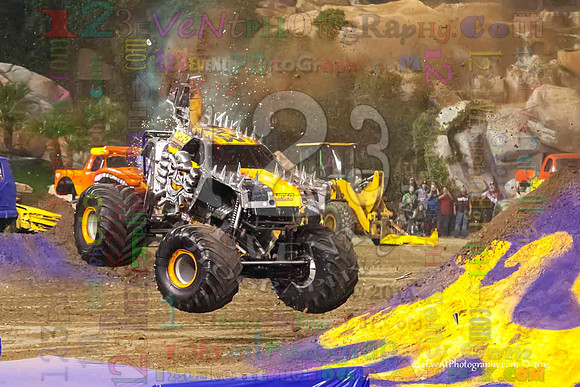 2014-01-11 MONSTER JAM® @ Anaheim Angel Stadium