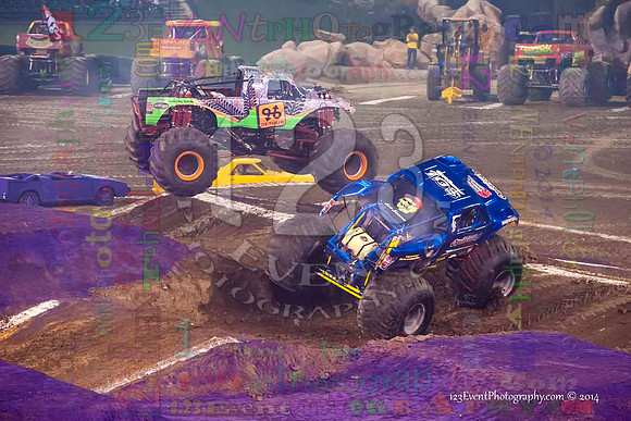 2014-01-11 MONSTER JAM® @ Anaheim Angel Stadium