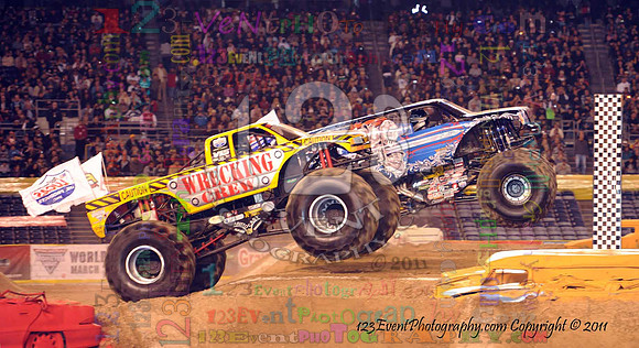 Lucas Oil Crusader® driven by Linsey Weenk vs. Wrecking Crew driven by Steve Koehler