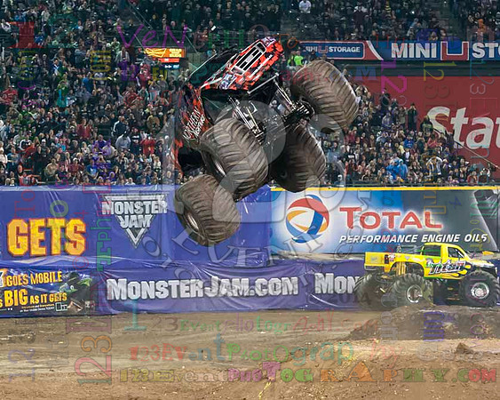 2014-01-25 MONSTER JAM® @ Anaheim #2 Angel Stadium