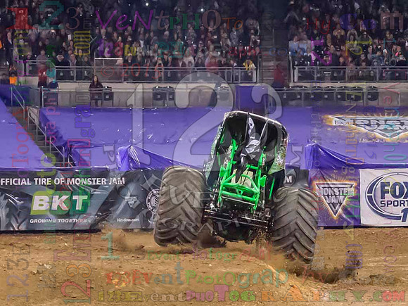 2015-01-17 MONSTER JAM® @ Petco Park, San Diego, CA