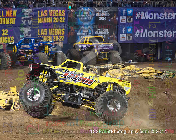 2014-01-18 MONSTER JAM® @ Qualcomm Stadium