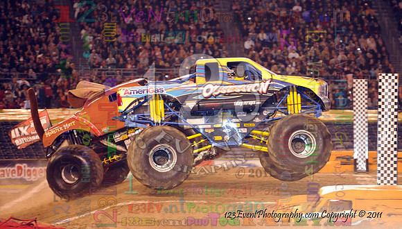 Obsession driven by Jeff Jones vs. Monster Mutt® driven by Joe Miller