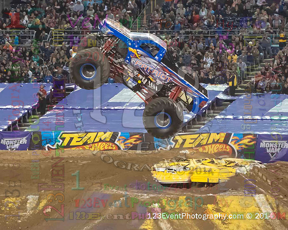 2014-01-18 MONSTER JAM® @ Qualcomm Stadium